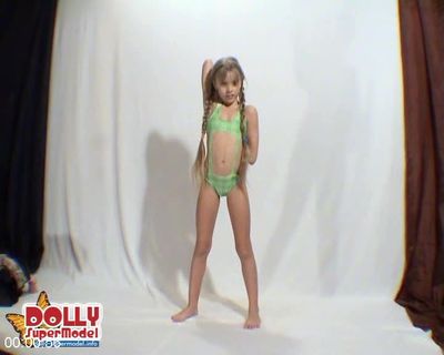 [Image: 112293187_Dolly_Supermodel_-_Video_45.jpg]