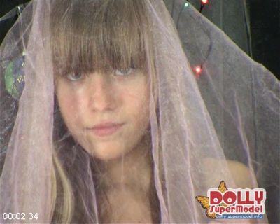 [Image: 112293743_Dolly_Supermodel_-_Video_116.jpg]