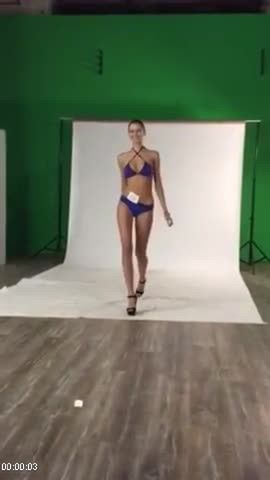 [Image: 112298584_Tanya_Novikova_Catwalk.jpg]