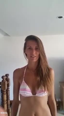 [Image: 112302969_Marianna_Vituk_Present.jpg]