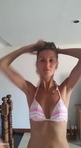[Image: 112302978_Marianna_Vituk_Present.jpg]