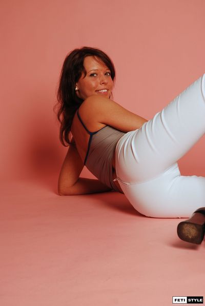 [Image: 112977601_Fetistyle_Janina_804.jpg]