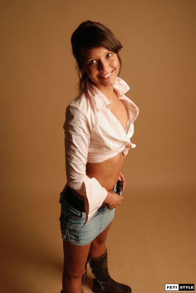 [Image: 112977755_Fetistyle_Janina_583.jpg]