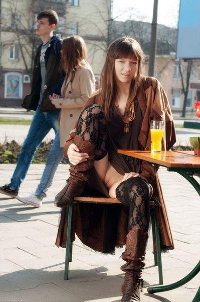 [Image: 127394515_0007.jpg]