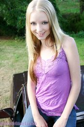 [Image: 128898014_BrittanyEnglish_5.jpg]