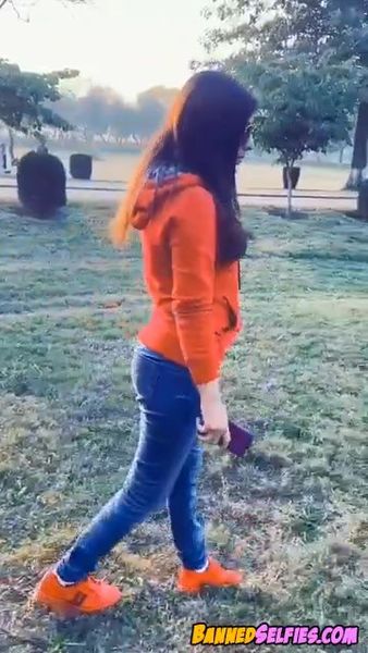 Emmalee – 21 Years College Babe Nude Selfie